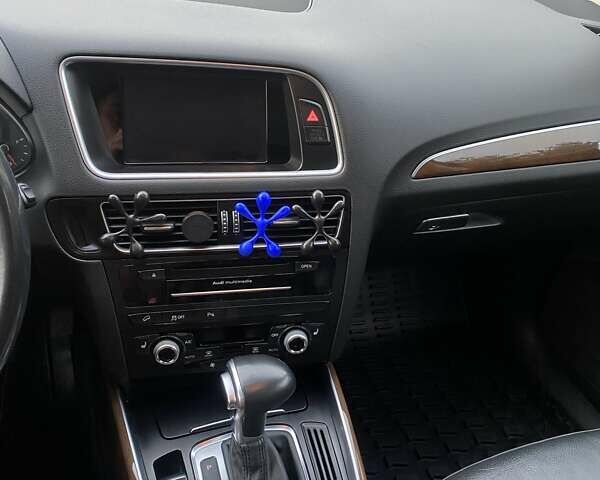 Черный Ауди Ку 5, объемом двигателя 1.98 л и пробегом 103 тыс. км за 20000 $, фото 22 на Automoto.ua