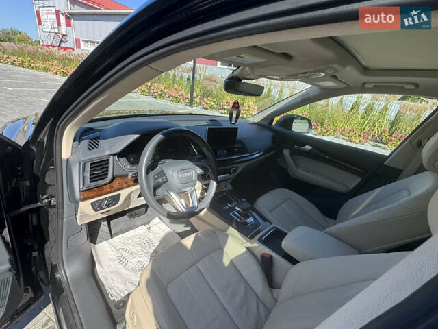 Чорний Ауді Ку 5, об'ємом двигуна 2 л та пробігом 209 тис. км за 21500 $, фото 12 на Automoto.ua