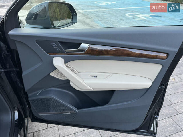 Черный Ауди Ку 5, объемом двигателя 2 л и пробегом 208 тыс. км за 20700 $, фото 28 на Automoto.ua