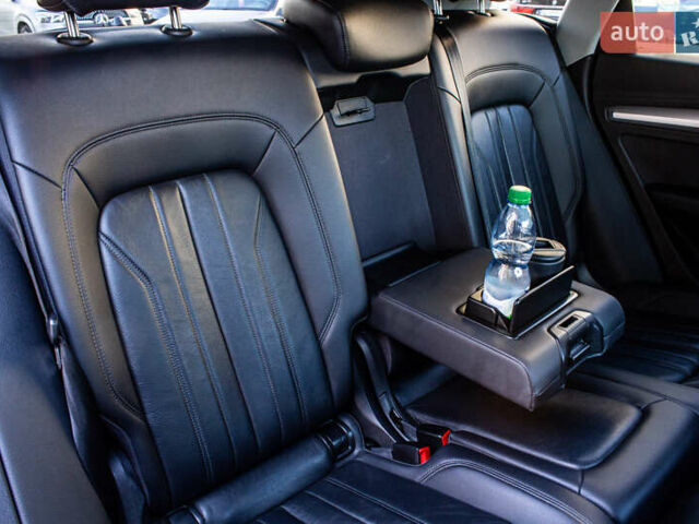 Черный Ауди Ку 5, объемом двигателя 1.98 л и пробегом 112 тыс. км за 27000 $, фото 51 на Automoto.ua