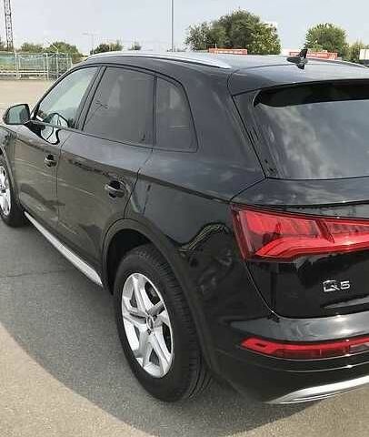 Черный Ауди Ку 5, объемом двигателя 2 л и пробегом 137 тыс. км за 18100 $, фото 3 на Automoto.ua