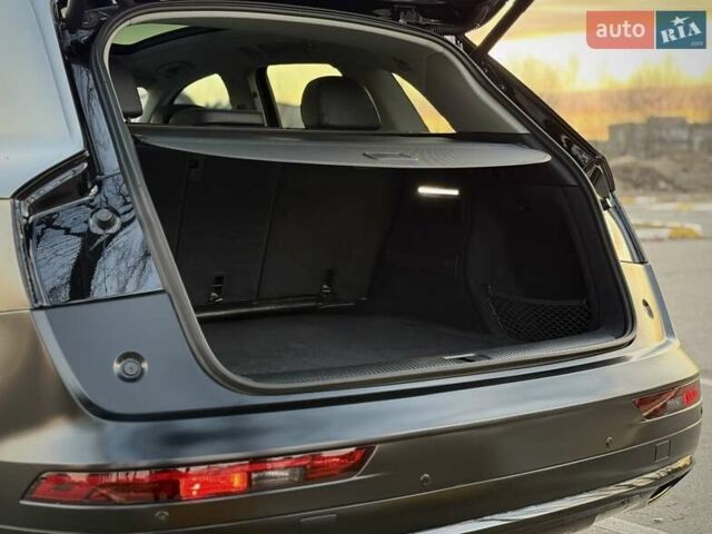 Черный Ауди Ку 5, объемом двигателя 2 л и пробегом 110 тыс. км за 27500 $, фото 34 на Automoto.ua