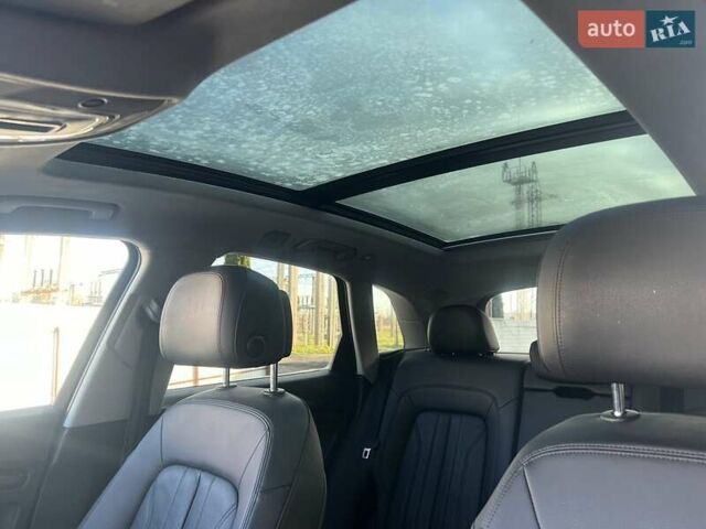 Черный Ауди Ку 5, объемом двигателя 1.98 л и пробегом 174 тыс. км за 18500 $, фото 23 на Automoto.ua