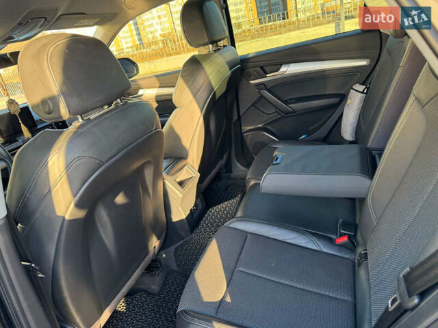 Черный Ауди Ку 5, объемом двигателя 1.97 л и пробегом 250 тыс. км за 26500 $, фото 11 на Automoto.ua