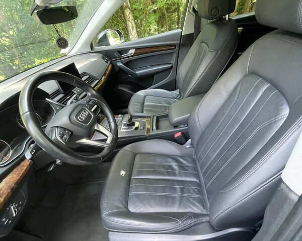 Черный Ауди Ку 5, объемом двигателя 1.98 л и пробегом 114 тыс. км за 22500 $, фото 19 на Automoto.ua