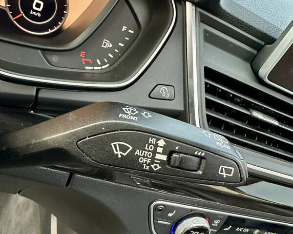 Черный Ауди Ку 5, объемом двигателя 1.98 л и пробегом 208 тыс. км за 21999 $, фото 59 на Automoto.ua