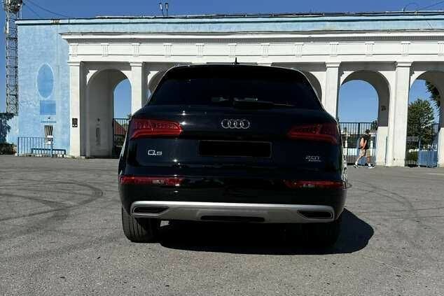 Черный Ауди Ку 5, объемом двигателя 2 л и пробегом 46 тыс. км за 18000 $, фото 6 на Automoto.ua