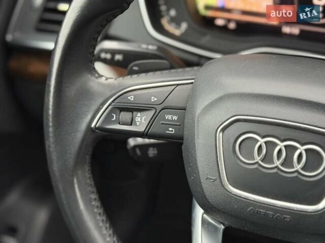 Чорний Ауді Ку 5, об'ємом двигуна 2 л та пробігом 160 тис. км за 20999 $, фото 92 на Automoto.ua
