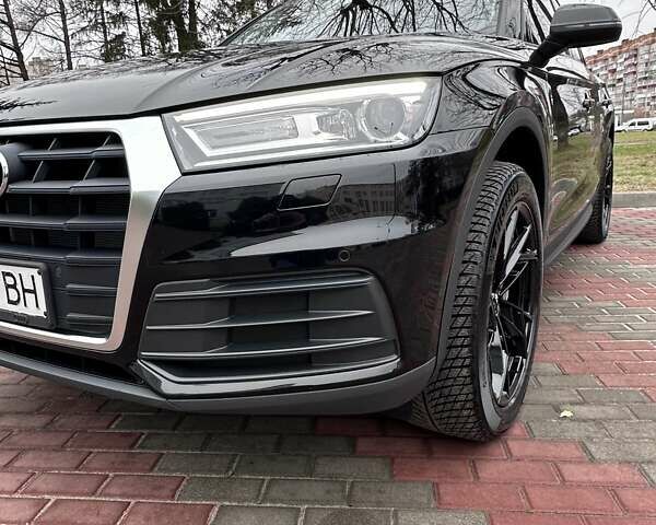 Черный Ауди Ку 5, объемом двигателя 1.97 л и пробегом 96 тыс. км за 33900 $, фото 63 на Automoto.ua