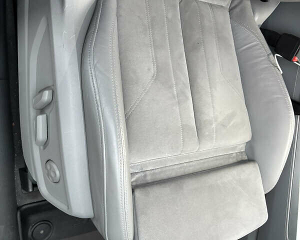 Черный Ауди Ку 5, объемом двигателя 1.97 л и пробегом 280 тыс. км за 27500 $, фото 34 на Automoto.ua