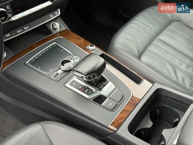 Чорний Ауді Ку 5, об'ємом двигуна 1.98 л та пробігом 160 тис. км за 23000 $, фото 50 на Automoto.ua