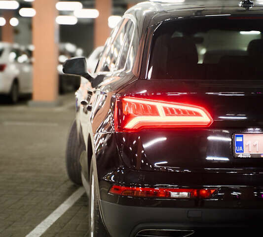 Черный Ауди Ку 5, объемом двигателя 2 л и пробегом 97 тыс. км за 25500 $, фото 5 на Automoto.ua