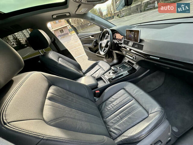 Черный Ауди Ку 5, объемом двигателя 1.98 л и пробегом 208 тыс. км за 21999 $, фото 37 на Automoto.ua