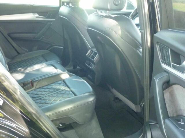 Чорний Ауді Ку 5, об'ємом двигуна 2 л та пробігом 64 тис. км за 5000 $, фото 9 на Automoto.ua