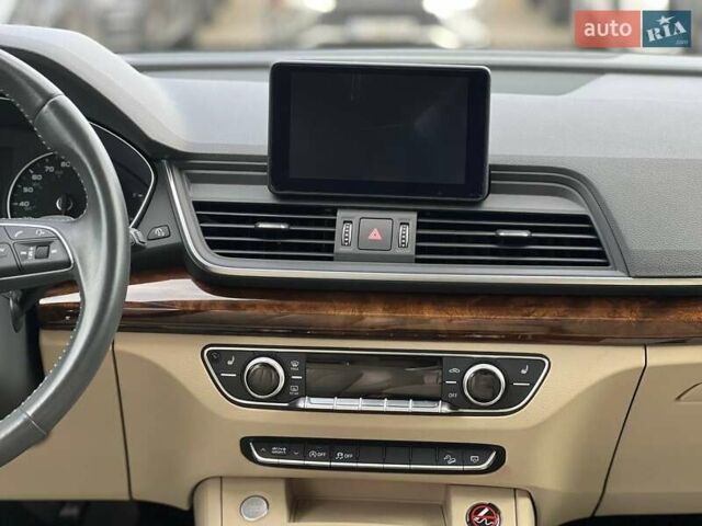 Чорний Ауді Ку 5, об'ємом двигуна 1.98 л та пробігом 112 тис. км за 27200 $, фото 20 на Automoto.ua