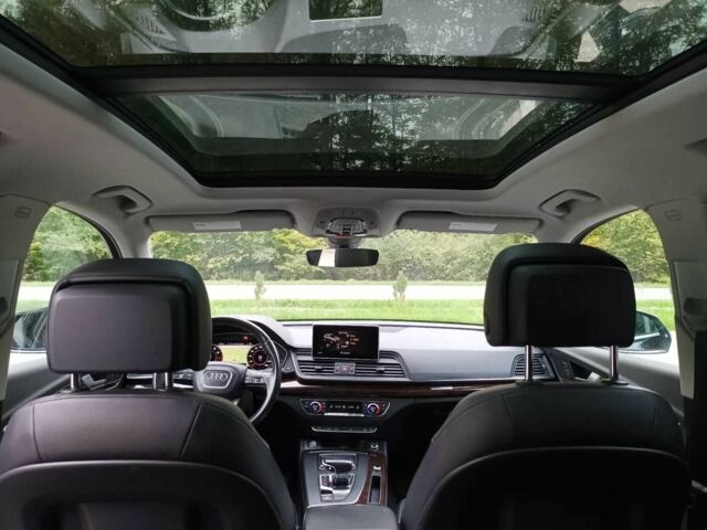 Черный Ауди Ку 5, объемом двигателя 2 л и пробегом 87 тыс. км за 17000 $, фото 20 на Automoto.ua