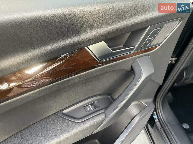 Черный Ауди Ку 5, объемом двигателя 1.98 л и пробегом 132 тыс. км за 23750 $, фото 30 на Automoto.ua