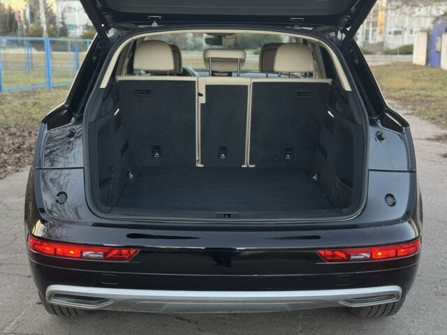 Черный Ауди Ку 5, объемом двигателя 2 л и пробегом 88 тыс. км за 22750 $, фото 16 на Automoto.ua