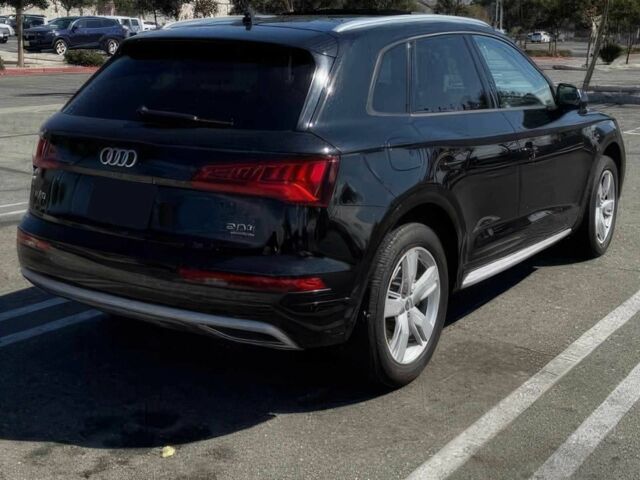 Черный Ауди Ку 5, объемом двигателя 2 л и пробегом 49 тыс. км за 15000 $, фото 5 на Automoto.ua