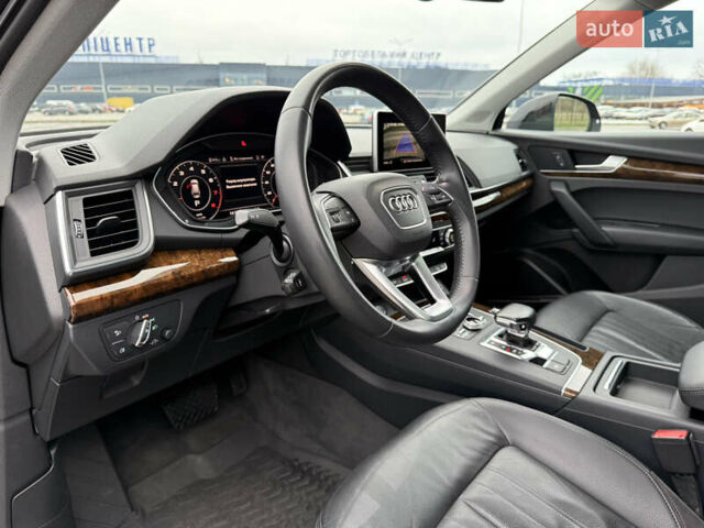 Черный Ауди Ку 5, объемом двигателя 1.98 л и пробегом 103 тыс. км за 27700 $, фото 10 на Automoto.ua