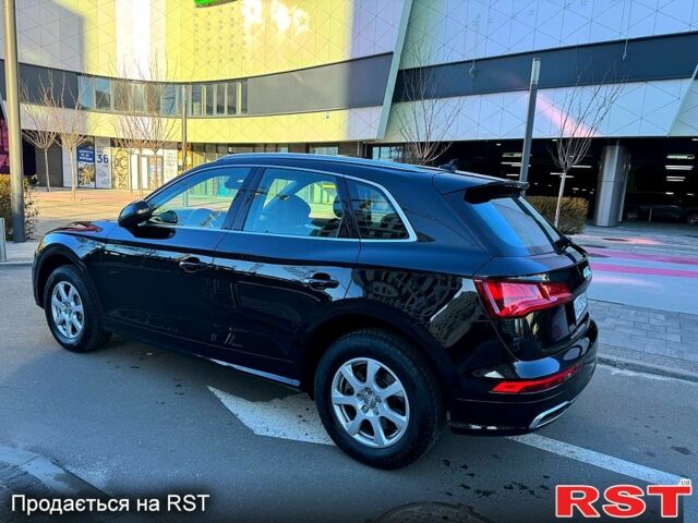 Черный Ауди Ку 5, объемом двигателя 2 л и пробегом 179 тыс. км за 30500 $, фото 1 на Automoto.ua