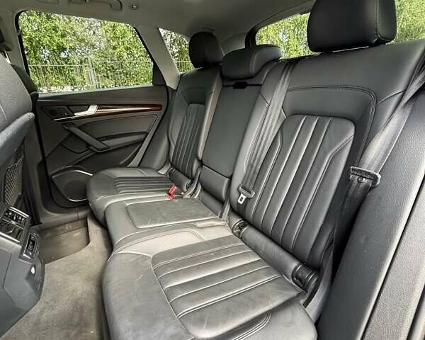 Черный Ауди Ку 5, объемом двигателя 1.98 л и пробегом 149 тыс. км за 24900 $, фото 15 на Automoto.ua