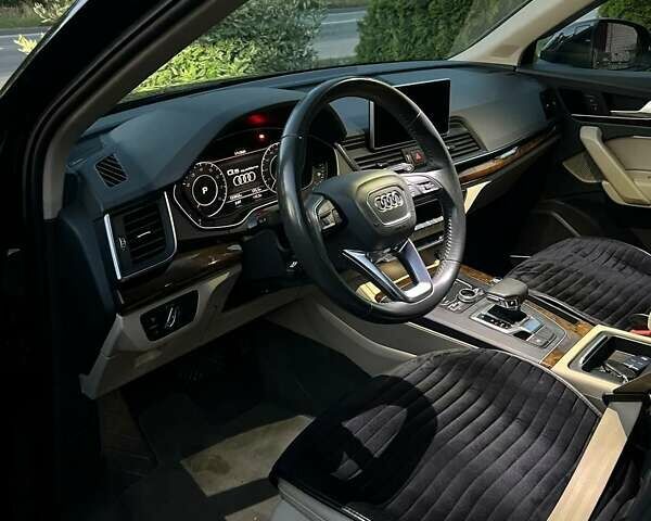 Черный Ауди Ку 5, объемом двигателя 1.98 л и пробегом 123 тыс. км за 25000 $, фото 6 на Automoto.ua