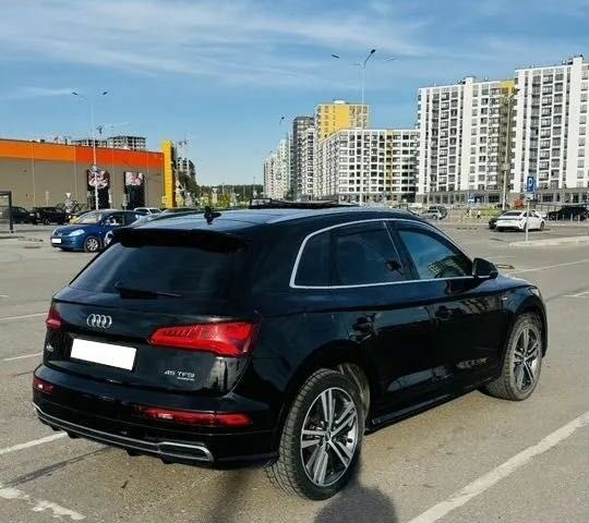 Чорний Ауді Ку 5, об'ємом двигуна 2 л та пробігом 89 тис. км за 15100 $, фото 3 на Automoto.ua