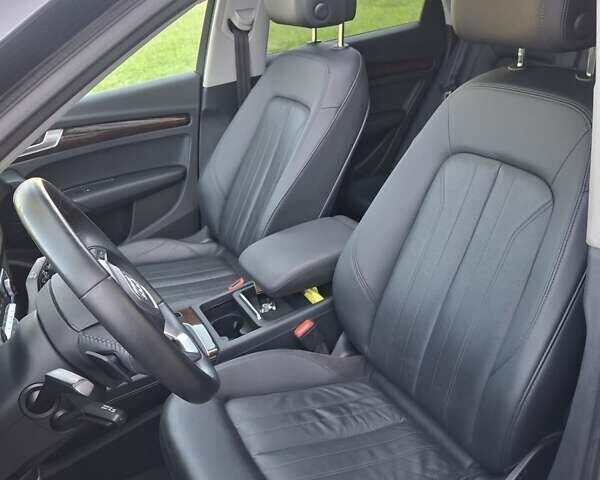 Черный Ауди Ку 5, объемом двигателя 2 л и пробегом 114 тыс. км за 22499 $, фото 10 на Automoto.ua