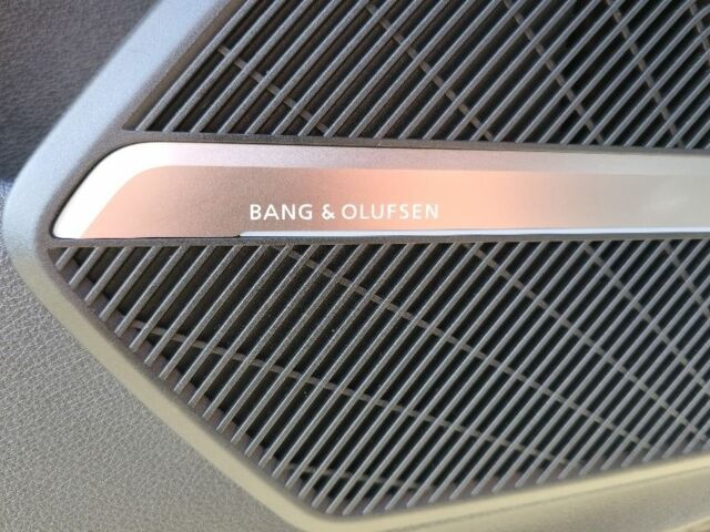 Черный Ауди Ку 5, объемом двигателя 2 л и пробегом 193 тыс. км за 23800 $, фото 22 на Automoto.ua