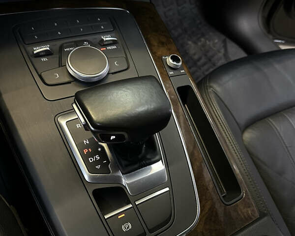 Черный Ауди Ку 5, объемом двигателя 2 л и пробегом 207 тыс. км за 18600 $, фото 23 на Automoto.ua