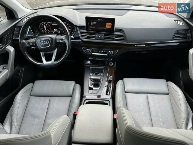 Чорний Ауді Ку 5, об'ємом двигуна 1.98 л та пробігом 195 тис. км за 22700 $, фото 40 на Automoto.ua