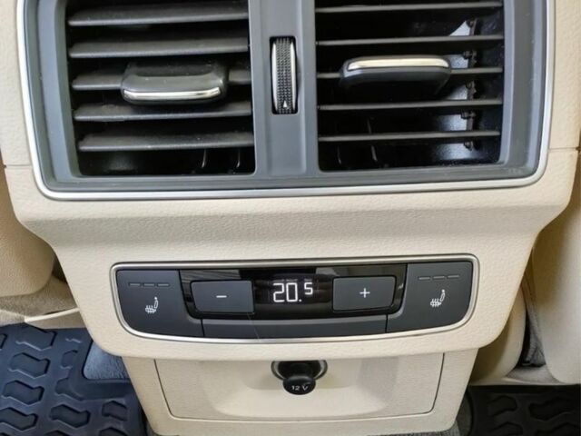 Черный Ауди Ку 5, объемом двигателя 2 л и пробегом 86 тыс. км за 14600 $, фото 4 на Automoto.ua