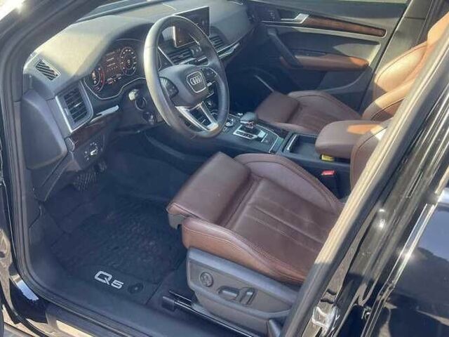 Черный Ауди Ку 5, объемом двигателя 2 л и пробегом 72 тыс. км за 17000 $, фото 7 на Automoto.ua