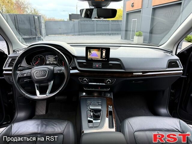 Ауди Ку 5 2018 в Киеве на Automoto.ua Черный Ауди Ку 5, объемом двигателя 2 л и пробегом 74 тыс. км за 26500 $, фото 12 на Automoto.ua