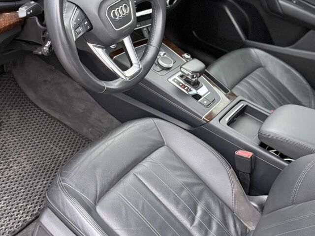 Черный Ауди Ку 5, объемом двигателя 2 л и пробегом 134 тыс. км за 570 $, фото 6 на Automoto.ua