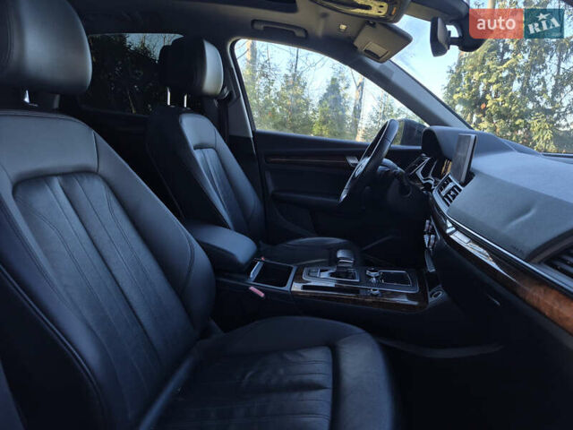 Черный Ауди Ку 5, объемом двигателя 2 л и пробегом 120 тыс. км за 24999 $, фото 49 на Automoto.ua