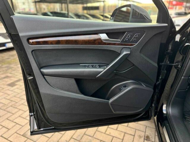 Чорний Ауді Ку 5, об'ємом двигуна 2 л та пробігом 71 тис. км за 29900 $, фото 11 на Automoto.ua