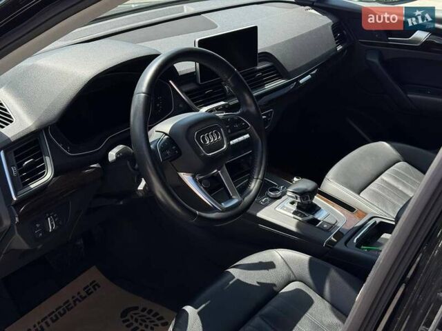Черный Ауди Ку 5, объемом двигателя 1.99 л и пробегом 312 тыс. км за 21000 $, фото 23 на Automoto.ua