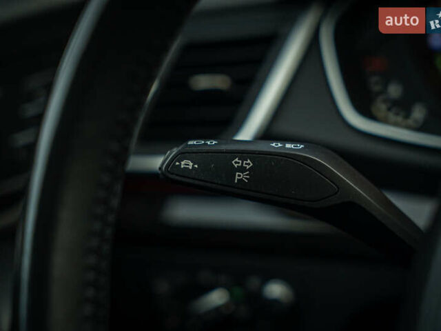 Черный Ауди Ку 5, объемом двигателя 1.98 л и пробегом 87 тыс. км за 28800 $, фото 34 на Automoto.ua