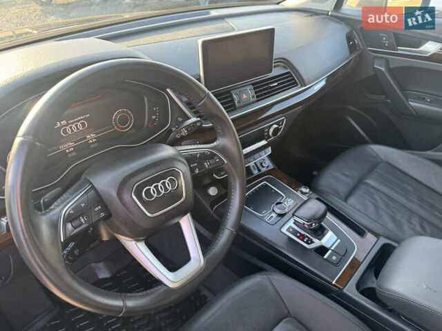 Чорний Ауді Ку 5, об'ємом двигуна 2 л та пробігом 151 тис. км за 23400 $, фото 30 на Automoto.ua