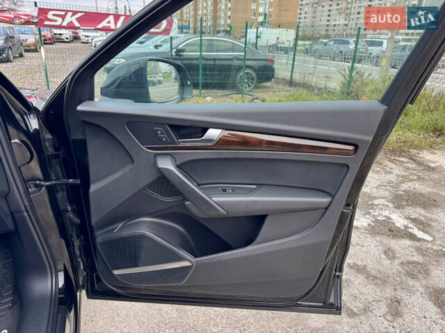 Чорний Ауді Ку 5, об'ємом двигуна 1.98 л та пробігом 125 тис. км за 24800 $, фото 44 на Automoto.ua