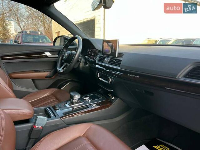 Черный Ауди Ку 5, объемом двигателя 1.98 л и пробегом 127 тыс. км за 24600 $, фото 27 на Automoto.ua