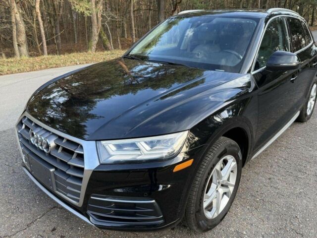 Чорний Ауді Ку 5, об'ємом двигуна 2 л та пробігом 103 тис. км за 13500 $, фото 1 на Automoto.ua