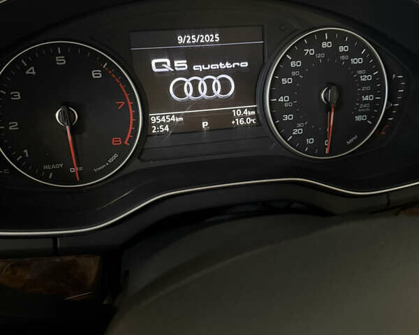Чорний Ауді Ку 5, об'ємом двигуна 2 л та пробігом 95 тис. км за 20900 $, фото 18 на Automoto.ua