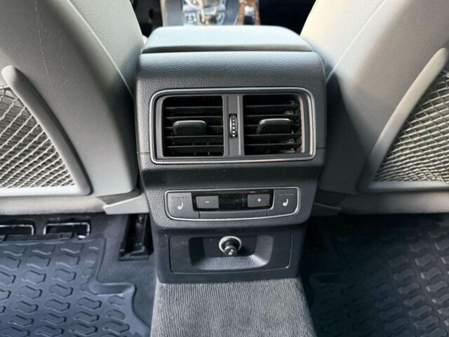 Чорний Ауді Ку 5, об'ємом двигуна 2 л та пробігом 103 тис. км за 13500 $, фото 12 на Automoto.ua