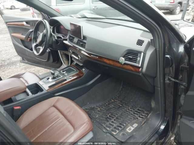 Чорний Ауді Ку 5, об'ємом двигуна 2 л та пробігом 85 тис. км за 7900 $, фото 4 на Automoto.ua