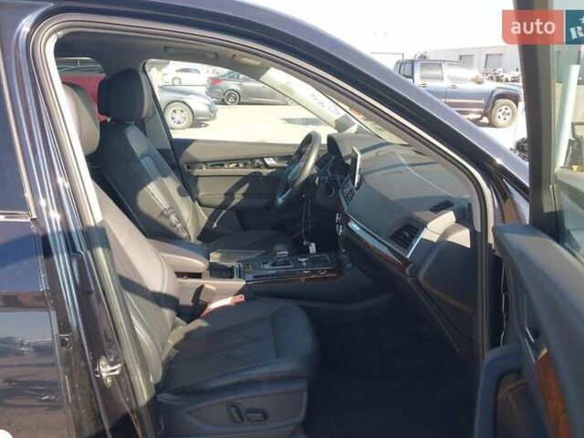 Черный Ауди Ку 5, объемом двигателя 1.98 л и пробегом 190 тыс. км за 16000 $, фото 4 на Automoto.ua