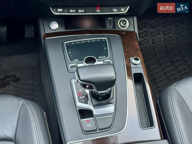 Чорний Ауді Ку 5, об'ємом двигуна 1.98 л та пробігом 125 тис. км за 24800 $, фото 19 на Automoto.ua