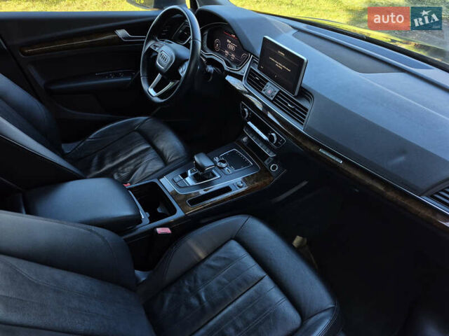 Черный Ауди Ку 5, объемом двигателя 2 л и пробегом 120 тыс. км за 24999 $, фото 50 на Automoto.ua